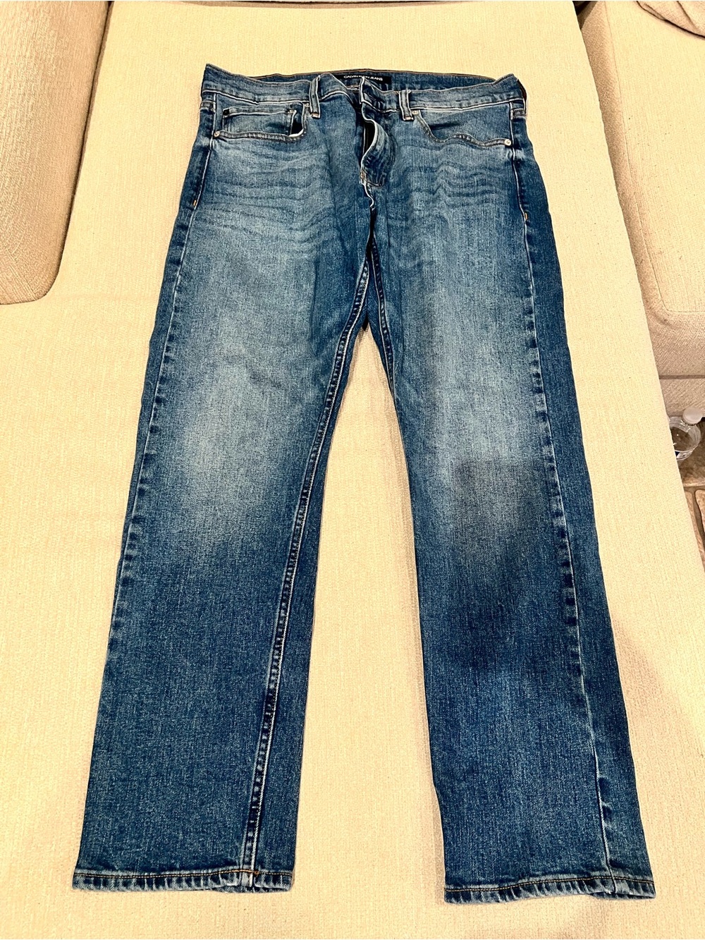 Calvin Klein Men’s 32x30 Jeans Straight Leg Denim - Medium Blue Wash 98% Cotton